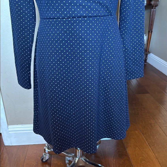 LOFT Petites Women’s Navy Blue faux Wrap Tie Front Long Sleeve Dress 8P - Picture 5 of 15